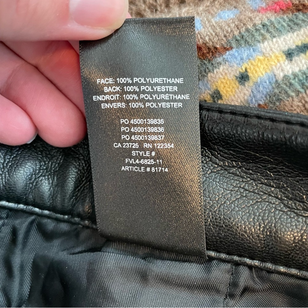 Aritzia Wilfred Modern Cargo Pant 8 Black Faux Vegan Leather Pockets - Picture 15 of 15